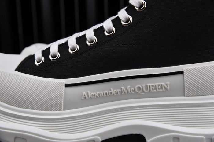 ALEXANDER MCQUEEN SNEAKERS