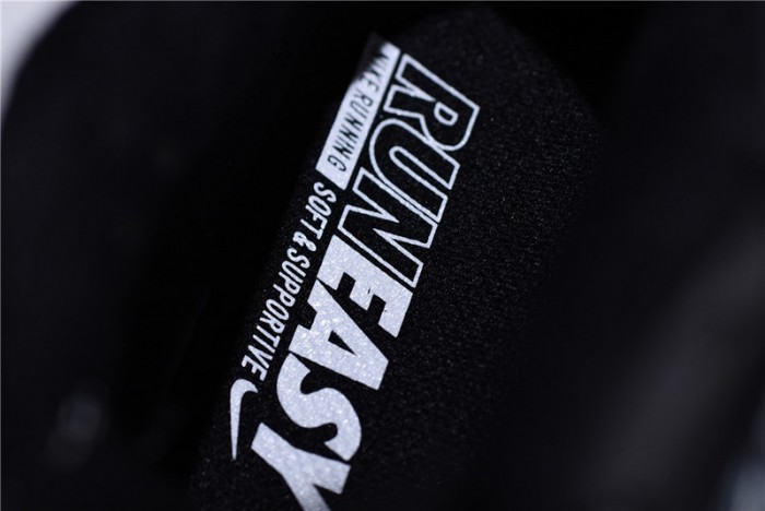 Skepta x Nike Air Max Deluxe AQ9945-001