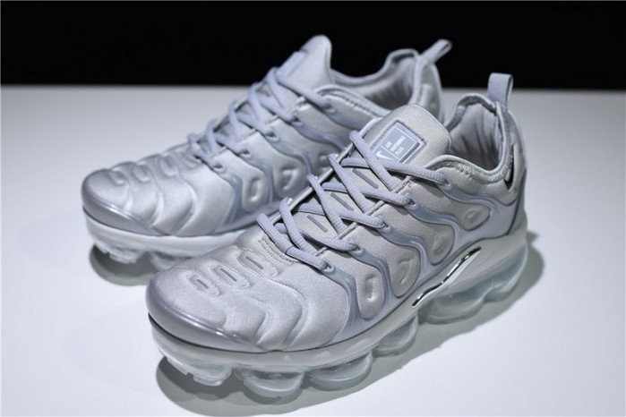 Nike VaporMax Plus “Triple White” Pure Platinum mens 924453-100