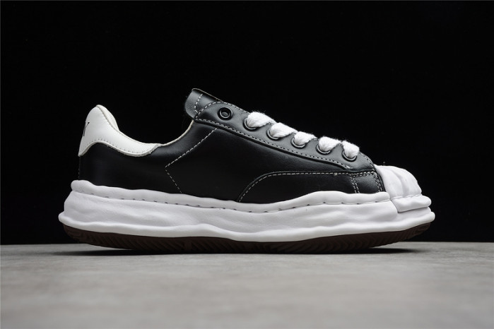 Ma*s*n mihara yasuhiro sneaker aofw701