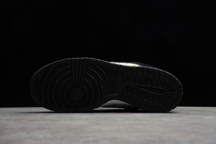 S*p*e x nike sb dunk low dh3228-102