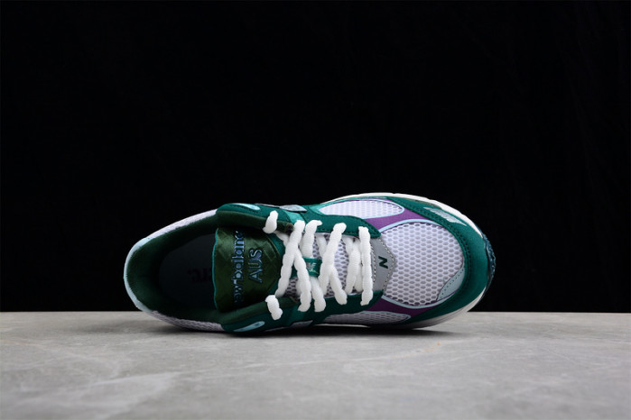 New Balance UP THERE X 2002R