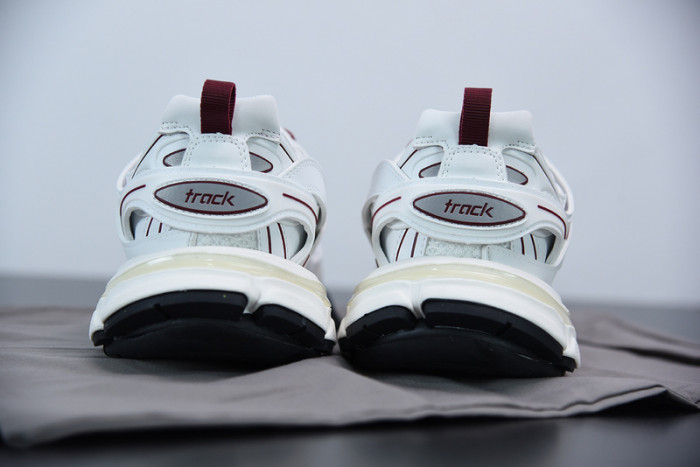 BL TRIPLE S TRAINERS