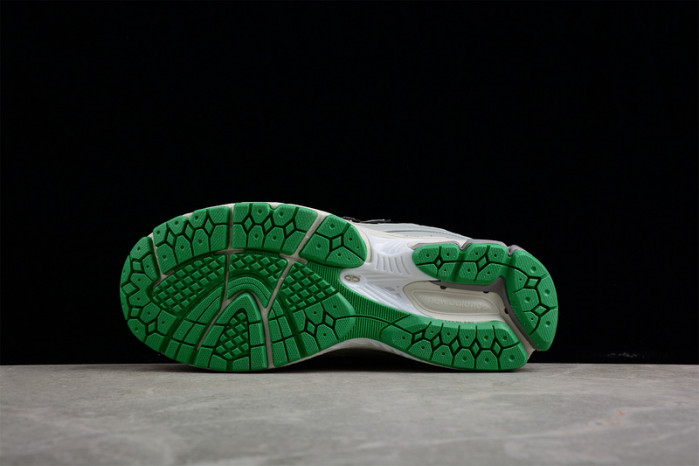 New Balance 2002 ML2002RGD