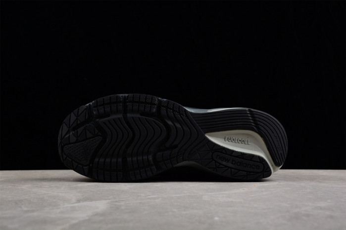 New Balance 990 M990EB6