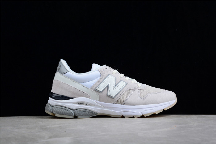 New Balance M7709CV *Caviar & Vodka*