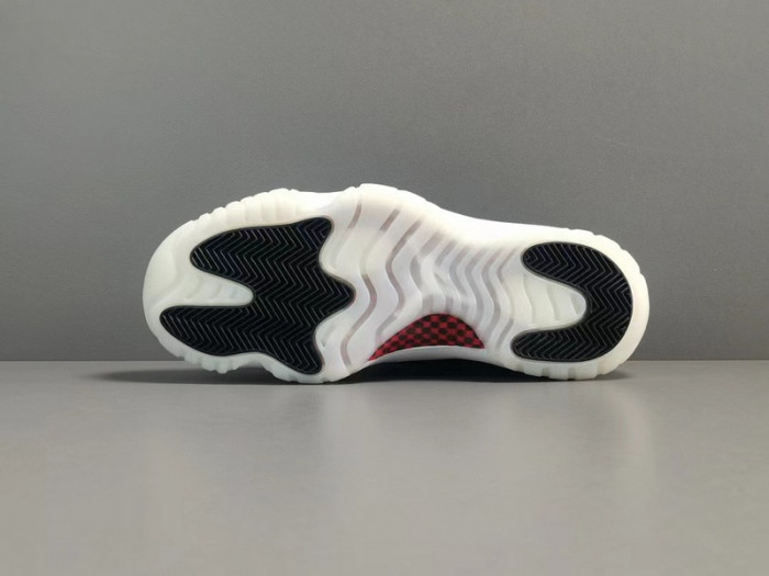 AIR JORDAN 11 RETRO LOW 