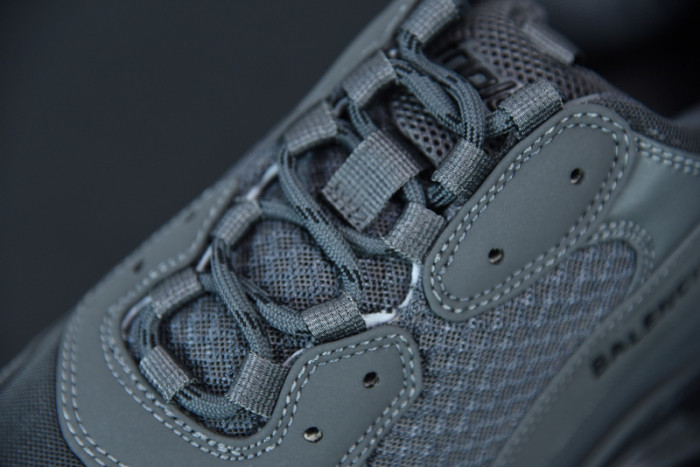 BL TRIPLE S TRAINERS