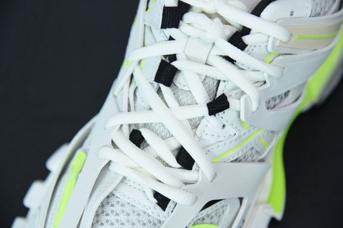 BL TRIPLE S TRAINERS