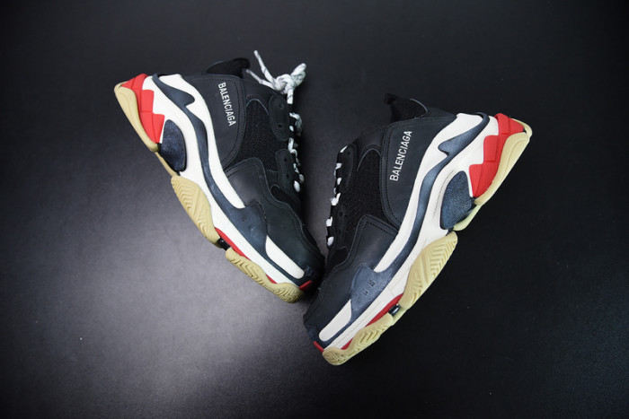 BC TRIPLE S TRAINER