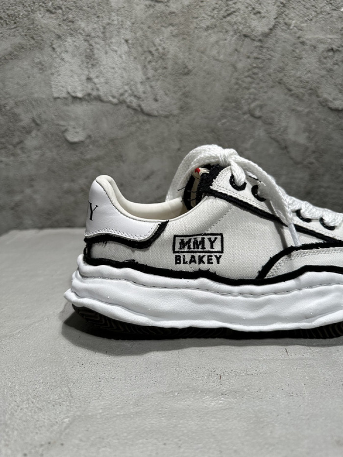 Ma*s*n mihara yasuhiro sneaker mmy-7