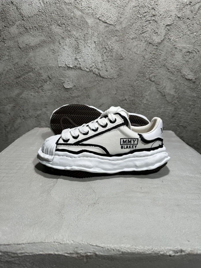 Ma*s*n mihara yasuhiro sneaker mmy-7