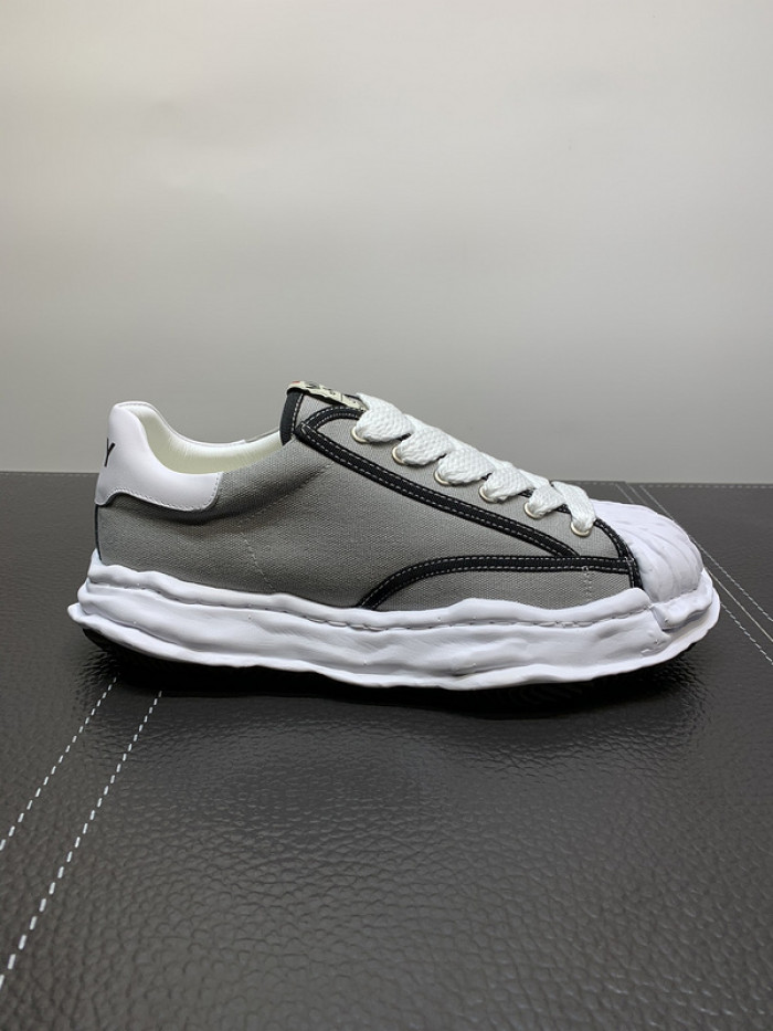 Ma*s*n mihara yasuhiro sneaker mmy-19
