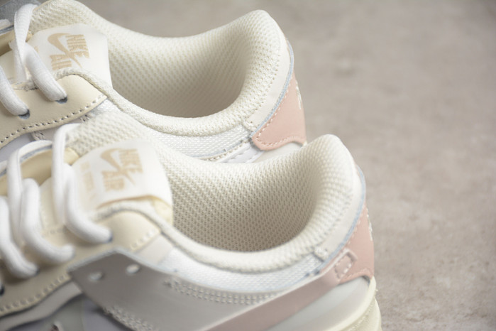 NIKE Wmns Air Force 1 Shadow 