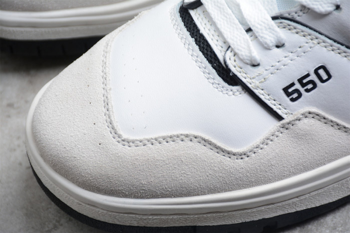 NEW BALANCE 550 WHITE BLACK BB550HA1