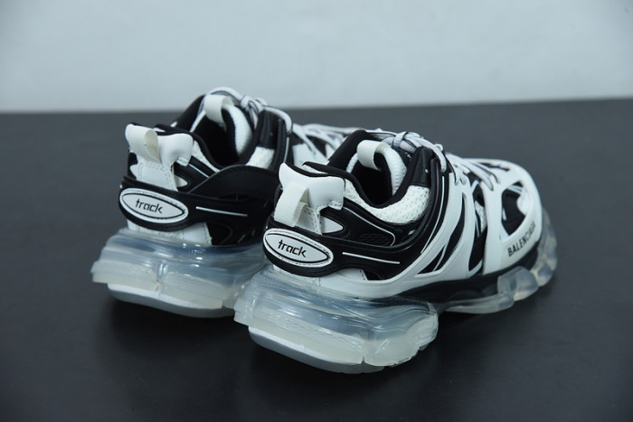 BL TRIPLE S TRAINERS