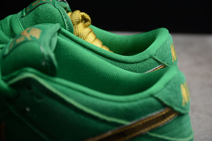 NIKE SB DUNK LOW ST PATRICK