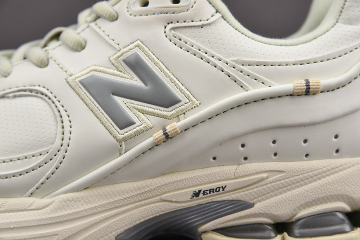 New Balance 2002 ML2002RX