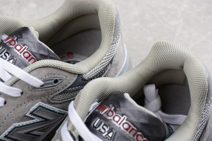 New Balance 990 M990GY3