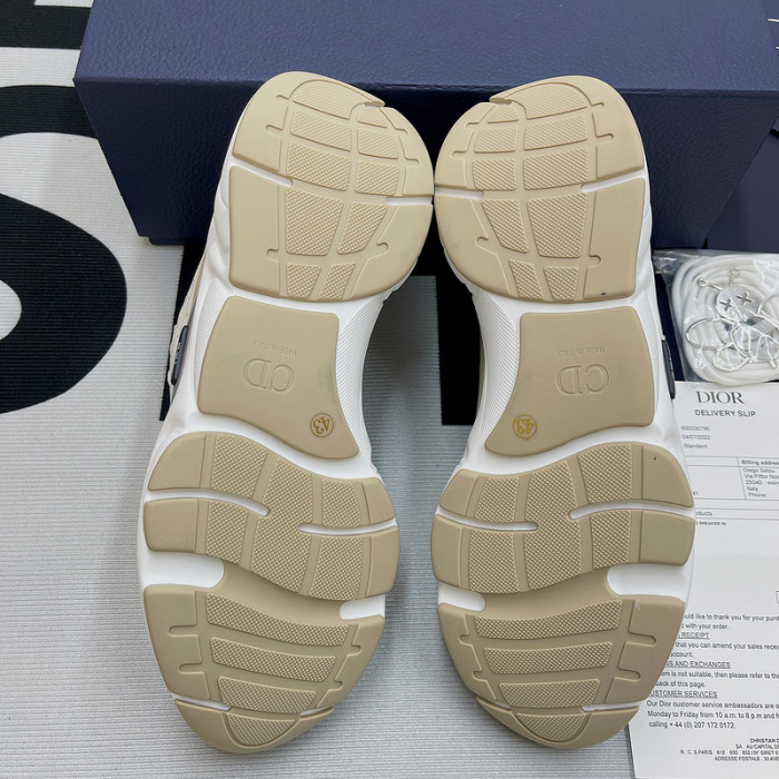 DR B22 TRAINER SNEAKER