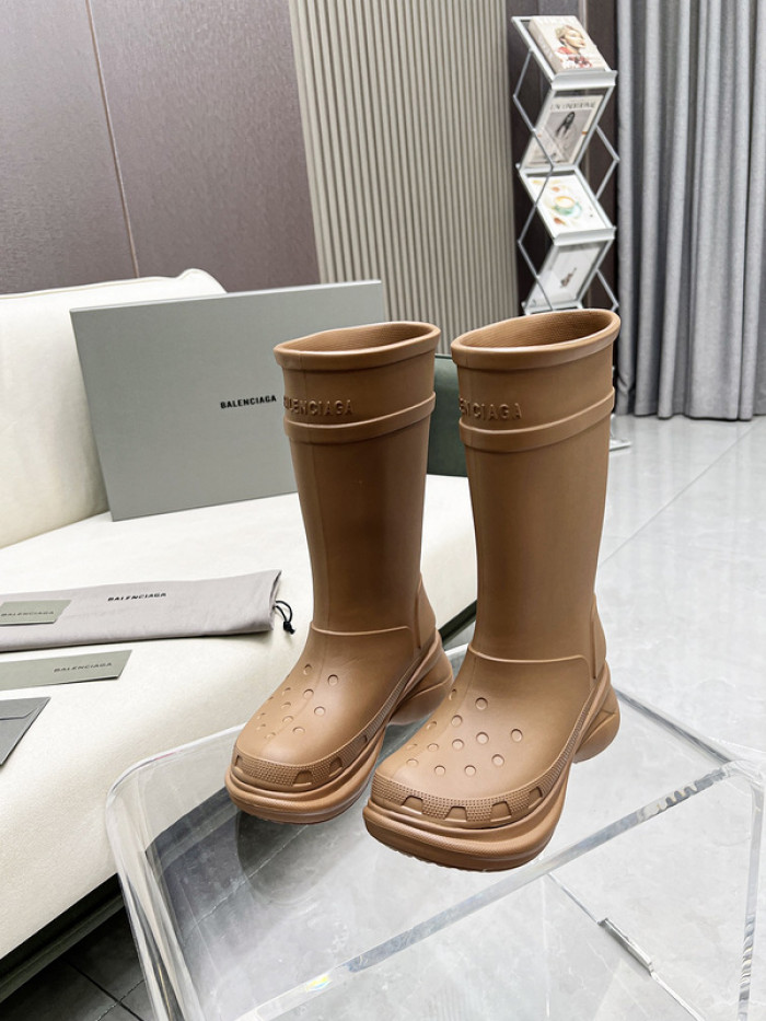 ba*len*cia*ga x Cr*0*s chunky rubber boots