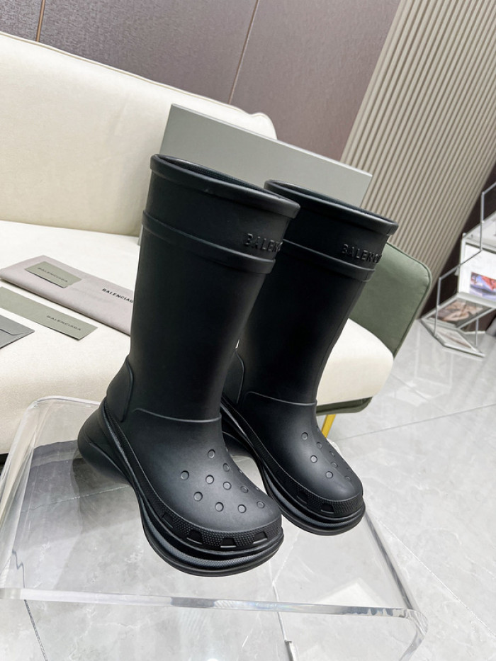 ba*len*cia*ga x Cr*0*s chunky rubber boots