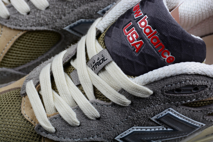 New Balance TEDDY SANTIS X 990V3 MADE IN USA