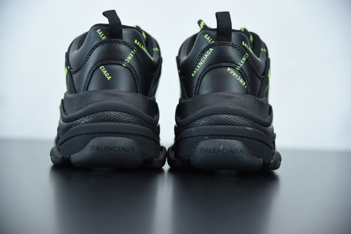 BL TRIPLE S TRAINERS