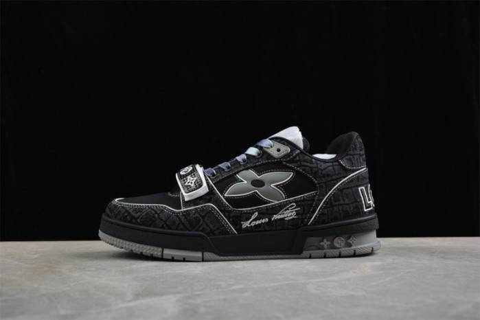 Louis Vuitton LV trainer LVT-209