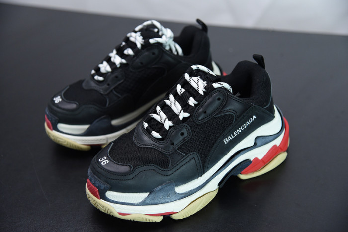 BC TRIPLE S TRAINER