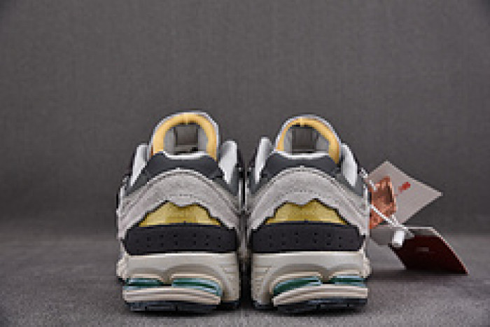 New Balance 2002R“Protection Pack" M2002RDA