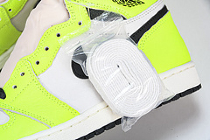 Air Jordan 1 High OG "Volt" AJ1 555088-702